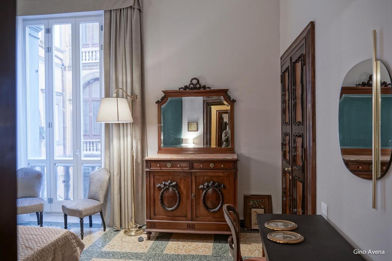 Dimora Donna Elena Bed & Breakfast Наполи Екстериор снимка